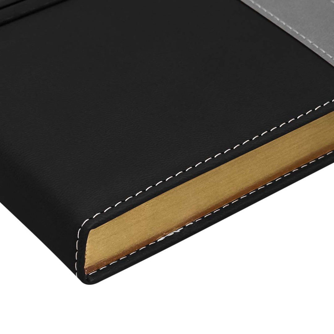 Grabado en la portada de Agenda con Calculadora 2026 Negra + Grabado Personalizado.