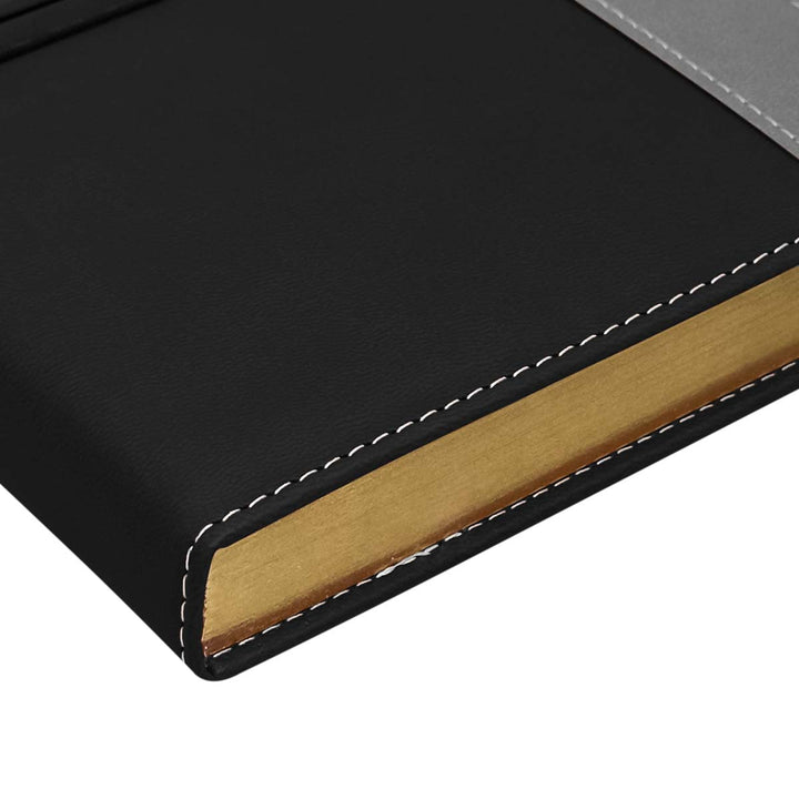Grabado en la portada de Agenda con Calculadora 2026 Negra + Grabado Personalizado.