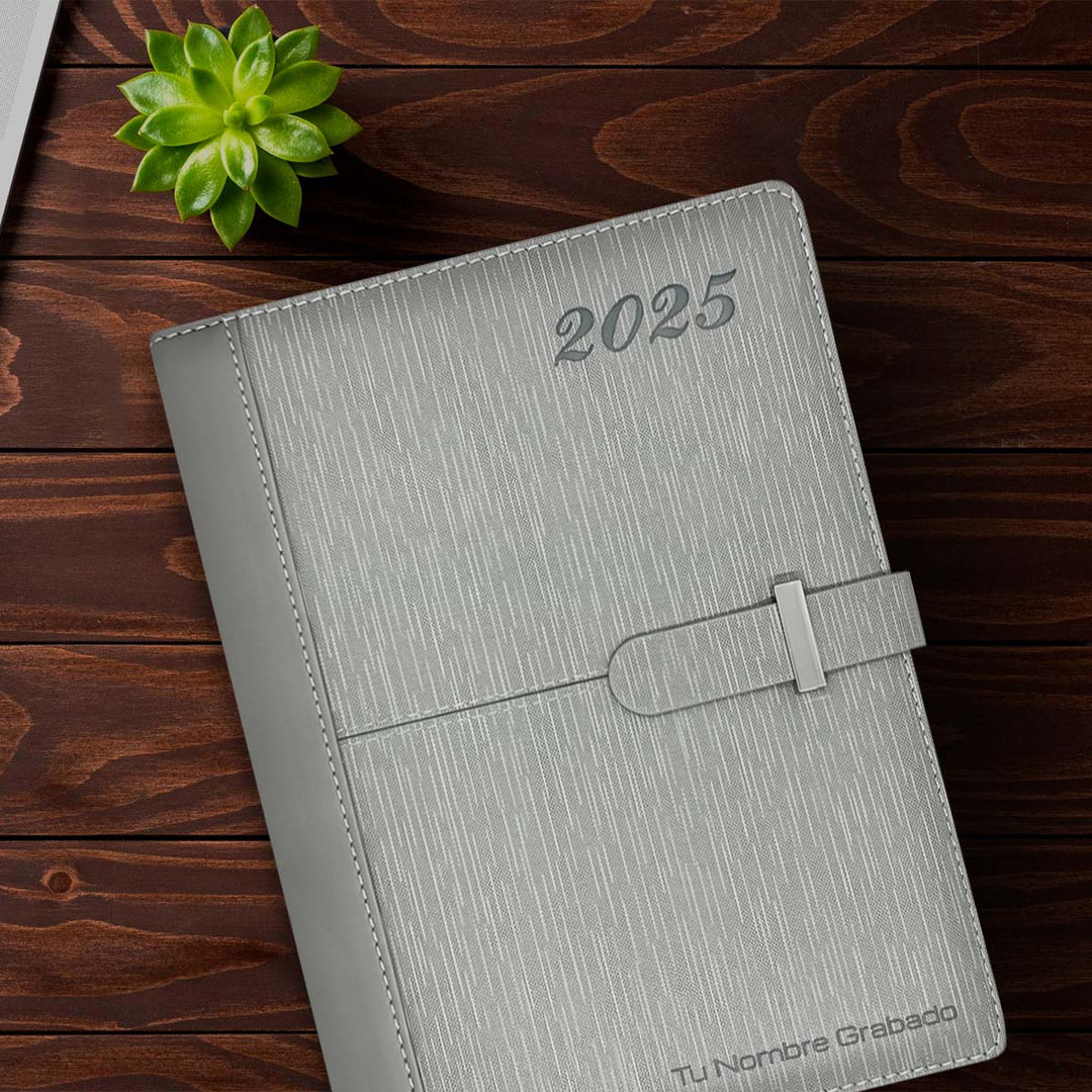 Agenda Ejecutiva 2025 Gris + Grabado Personalizado (Modelo Jaspeado)