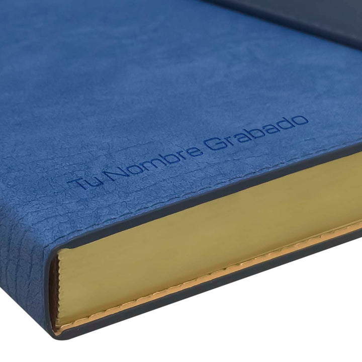 Grabado en la portada de Agenda Ejecutiva 2026 Azul Solapa + Grabado Personalizado.