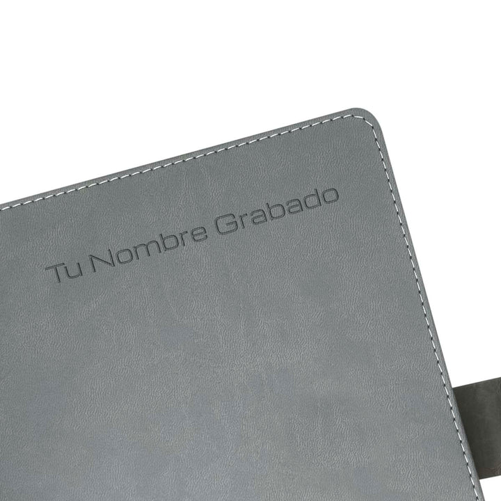 Grabado en la portada de Agenda Ejecutiva 2026 Gris Rocosa + Grabado Personalizado.