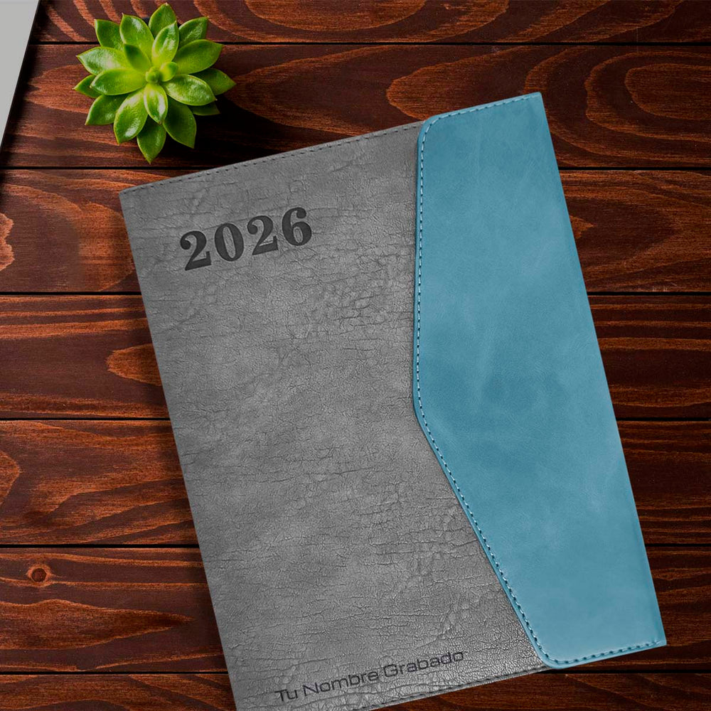 Acabado Rugoso de Agenda Ejecutiva 2026 Gris Solapa + Grabado Personalizado.