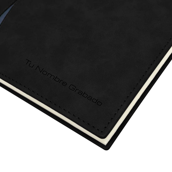 Grabado en portada de Agenda Ejecutiva 2026 Negra Onda + Grabado Personalizado.
