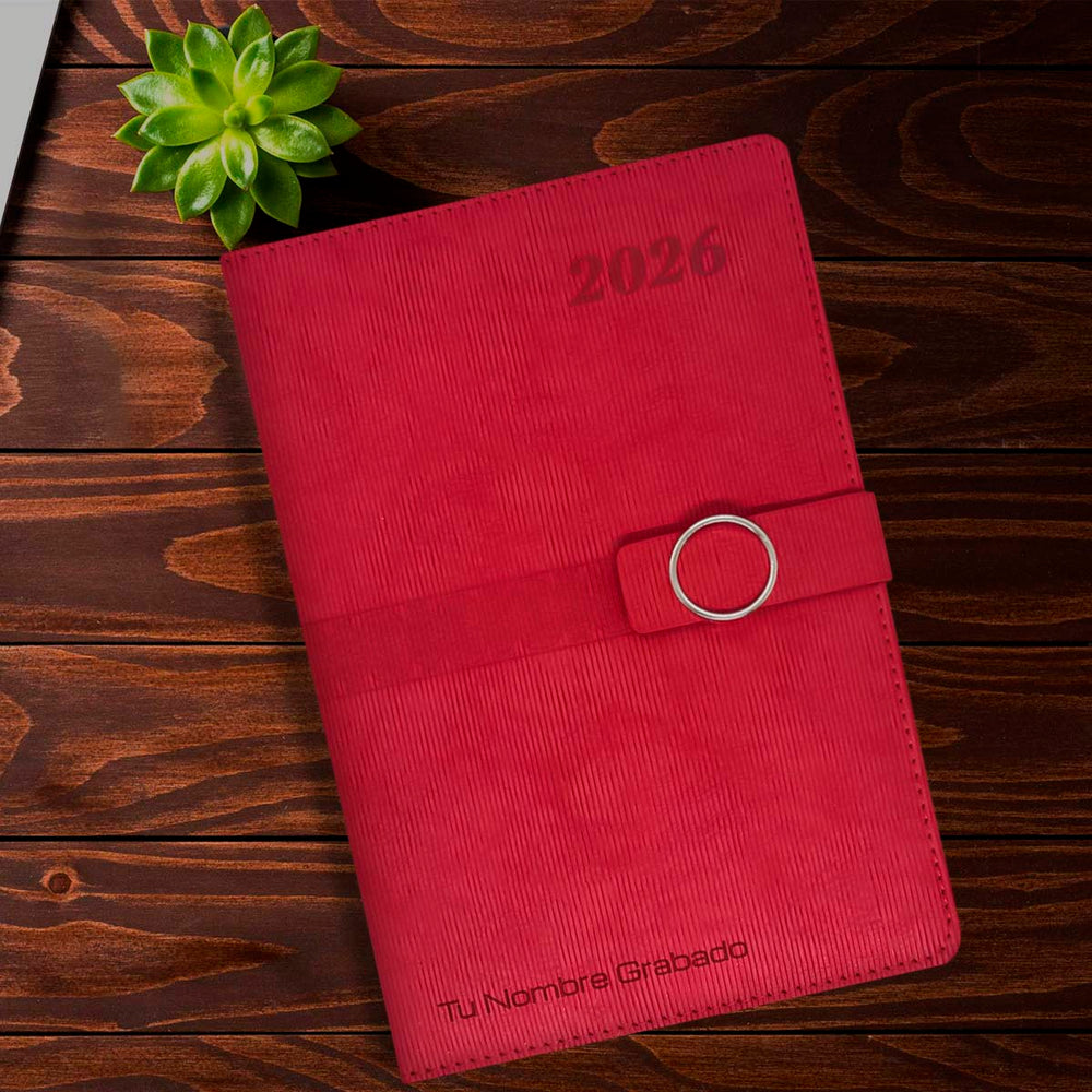 Acabado de Agenda Ejecutiva 2026 Roja Anillo (A5) + Grabado Personalizado.